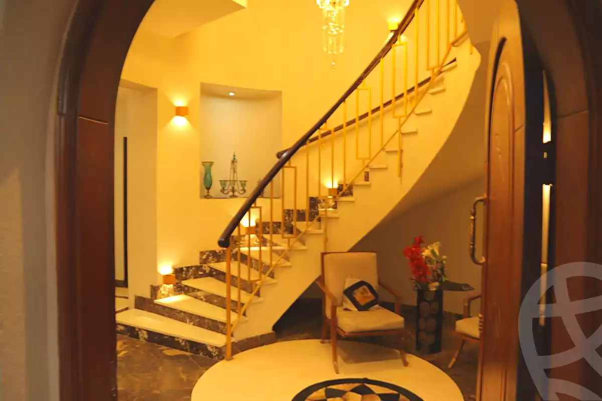 https://aqarmap.com.eg/en/listing/7088351-for-rent-cairo-new-cairo-compounds-hyde-park-centre-ville-hyde-park