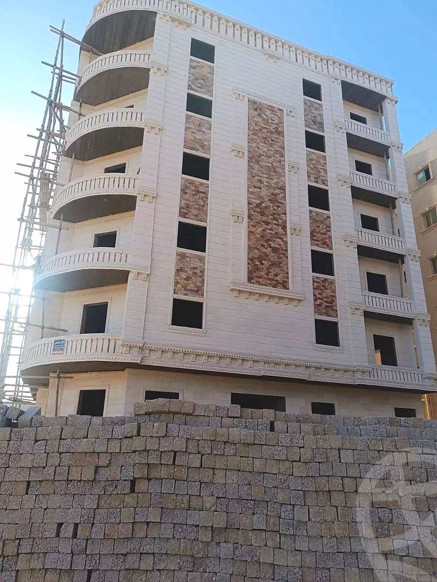 https://aqarmap.com.eg/ar/listing/7088426-for-sale-cairo-6th-of-october-el-ahyaa-neighborhood-9th