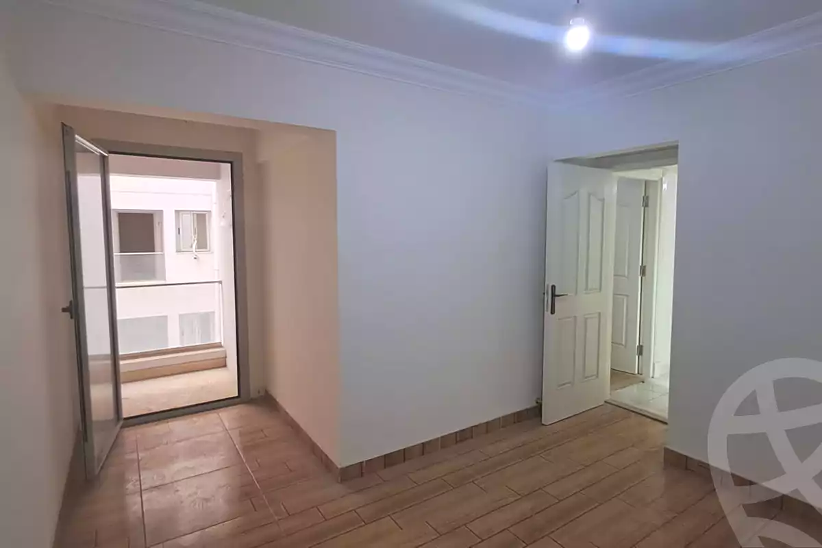 https://aqarmap.com.eg/en/listing/7088475-for-rent-alexandria-smouha-street-38