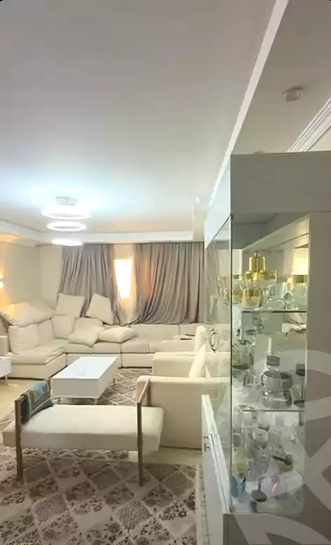 https://aqarmap.com.eg/en/listing/7088608-for-sale-cairo-ain-shams-ahmed-esmat-st