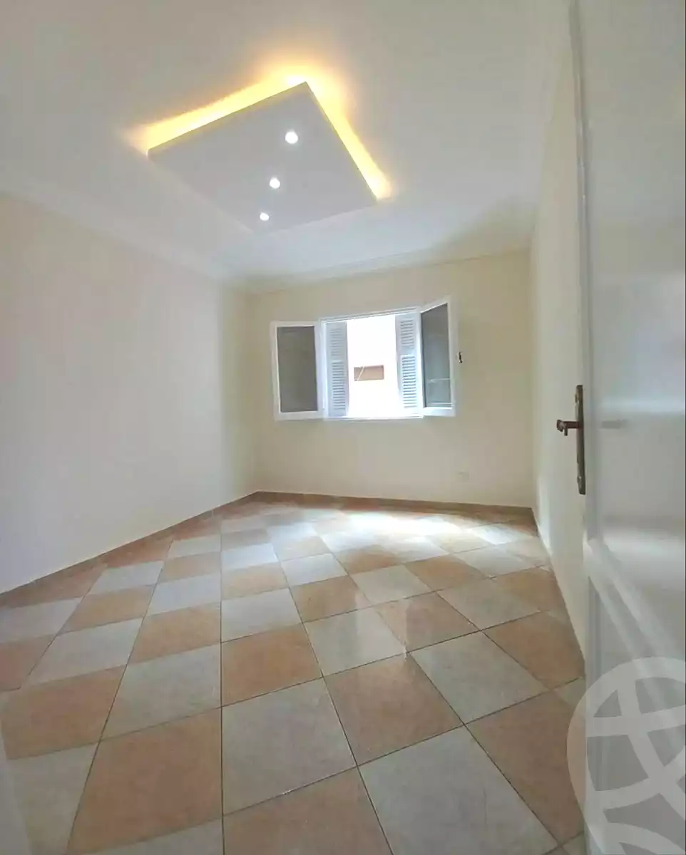 https://aqarmap.com.eg/en/listing/7088682-for-sale-alexandria-el-asafra-l-sfr-bhry