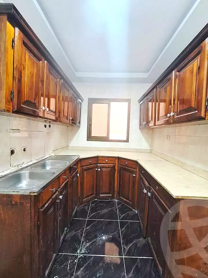 https://aqarmap.com.eg/ar/listing/7089210-for-sale-alexandria-al-agamy-shataa-el-nakheel