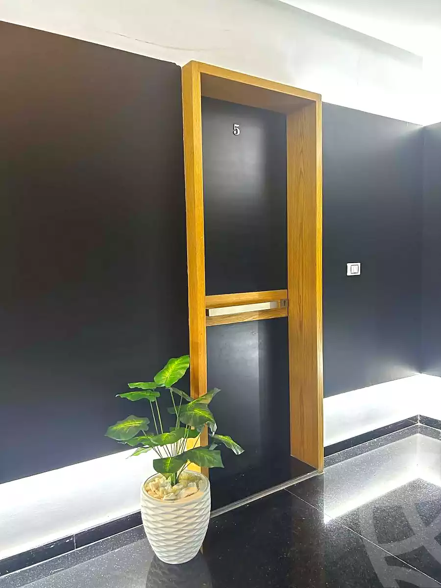 https://aqarmap.com.eg/ar/listing/7089736-for-rent-cairo-new-cairo-south-investors-doctor-hatem-dawood-st