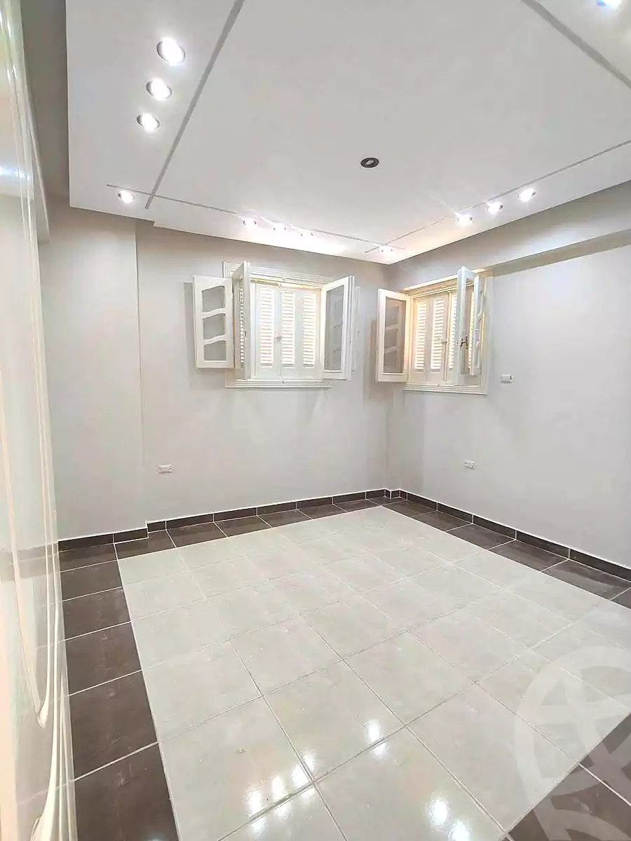 https://aqarmap.com.eg/ar/listing/7089916-for-sale-alexandria-sydy-bshr-sydy-bshr-bhry-khalil-hamada-st
