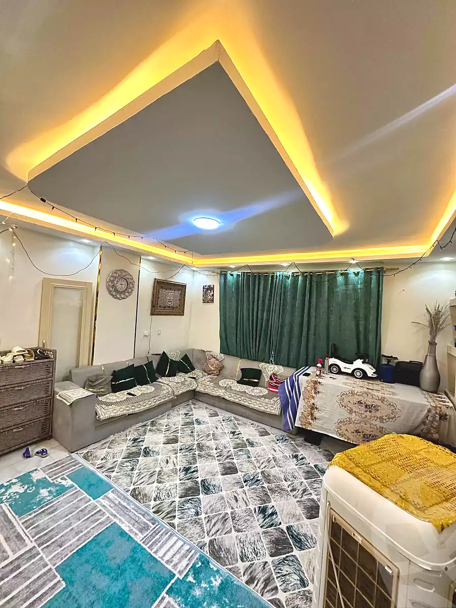 https://aqarmap.com.eg/en/listing/7089990-for-sale-cairo-helwan-kwrnysh-hlwn