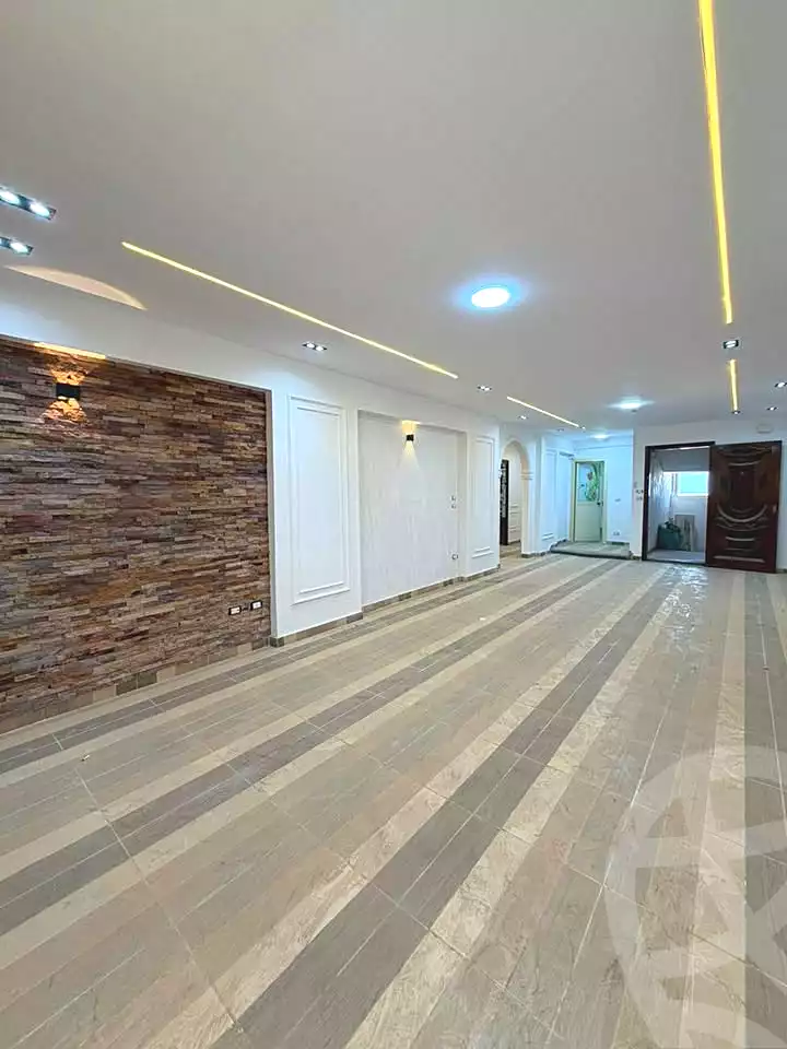 https://aqarmap.com.eg/ar/listing/7090149-for-sale-alexandria-al-agamy-lbytsh-el-reyad-st