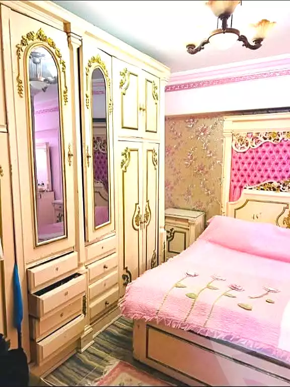 https://aqarmap.com.eg/en/listing/7090237-for-sale-alexandria-camp-cesar