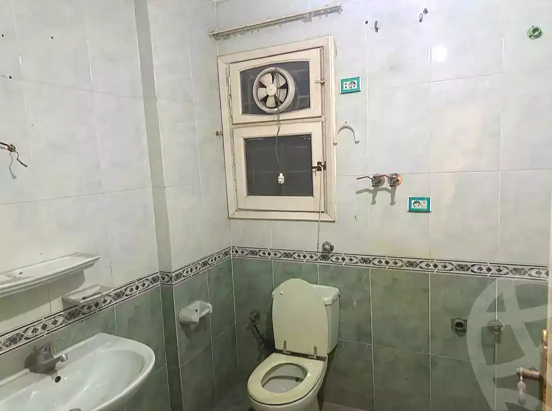 https://aqarmap.com.eg/en/listing/7089856-for-rent-alexandria-lsywf