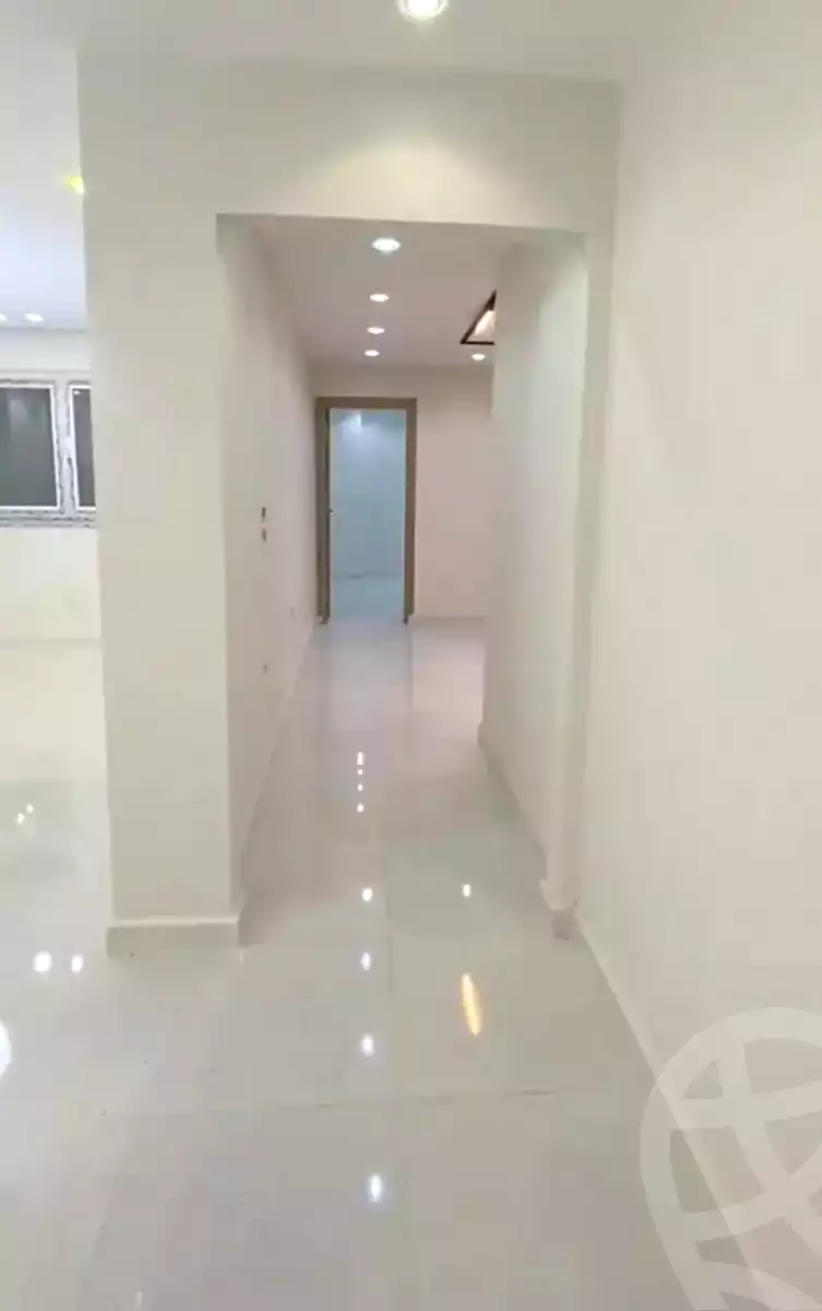 https://aqarmap.com.eg/ar/listing/7090416-for-sale-alexandria-al-agamy-lbytsh-bianchiii