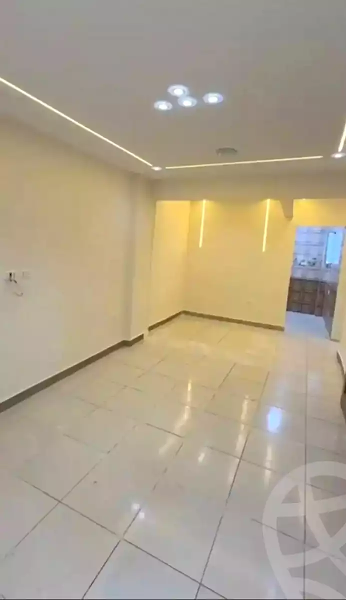 https://aqarmap.com.eg/ar/listing/7090532-for-sale-alexandria-el-asafra-shr-45