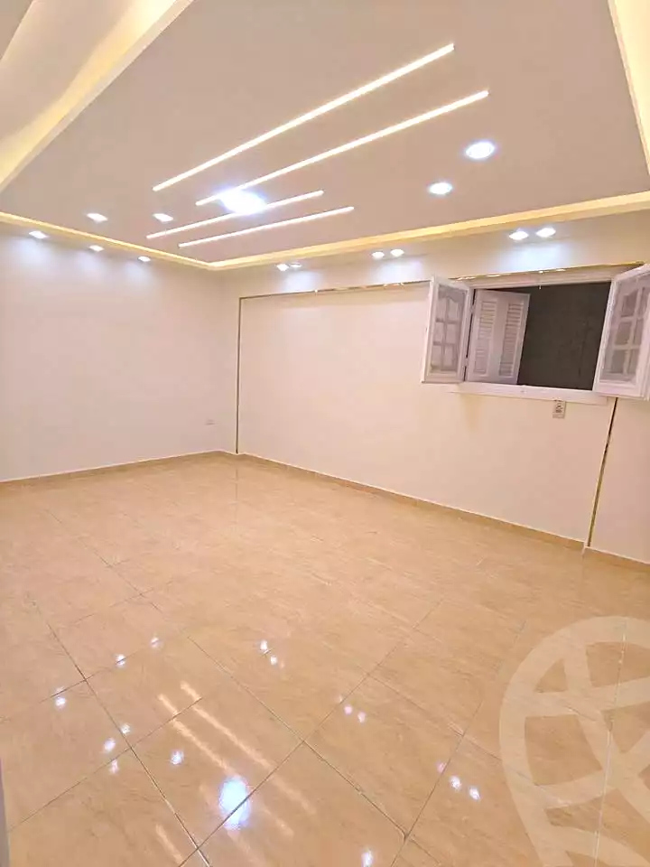 https://aqarmap.com.eg/ar/listing/7090943-for-sale-alexandria-miami-khld-bn-lwlyd