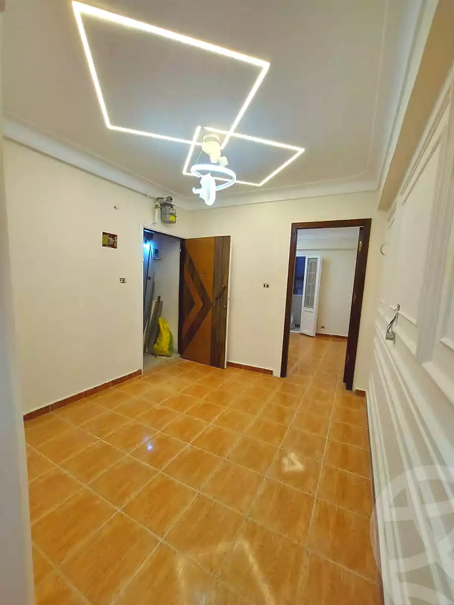 https://aqarmap.com.eg/ar/listing/7091250-for-sale-alexandria-lsywf-el-falki