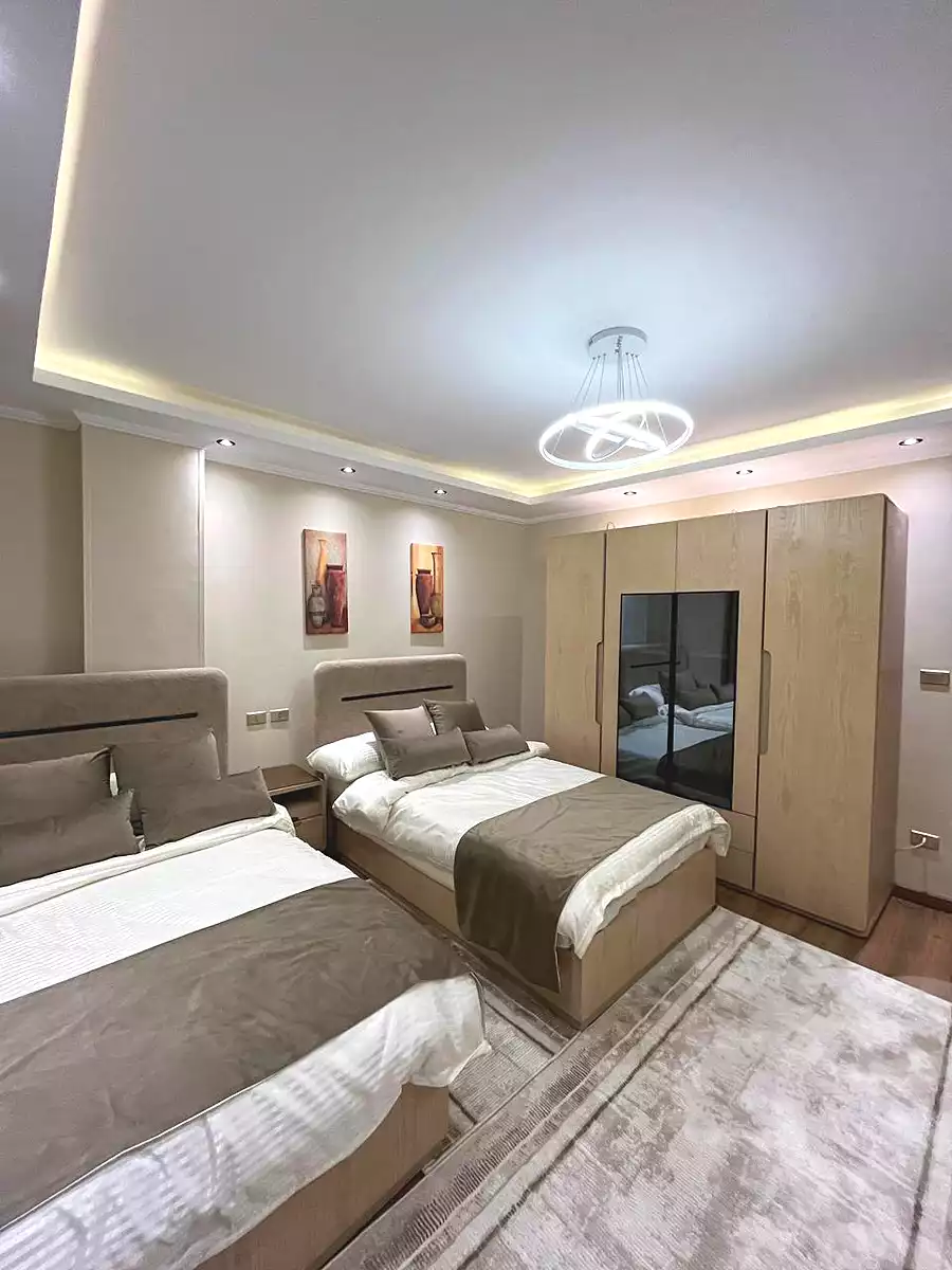 https://aqarmap.com.eg/ar/listing/7091837-for-sale-cairo-new-cairo-compounds-mwrd-fq-llttwyr
