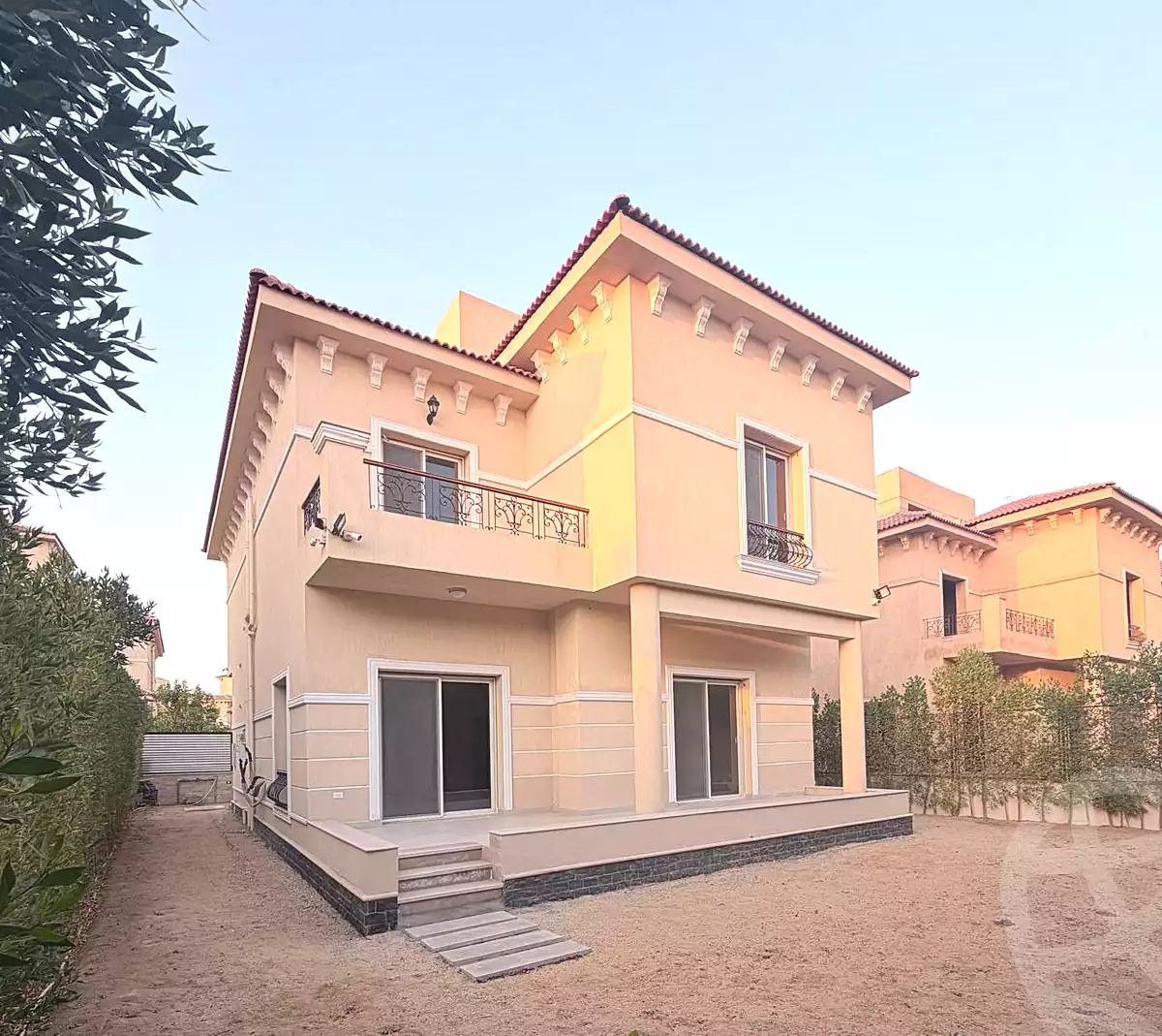 https://aqarmap.com.eg/en/listing/7091817-for-sale-cairo-new-cairo-compounds-rihana-villas