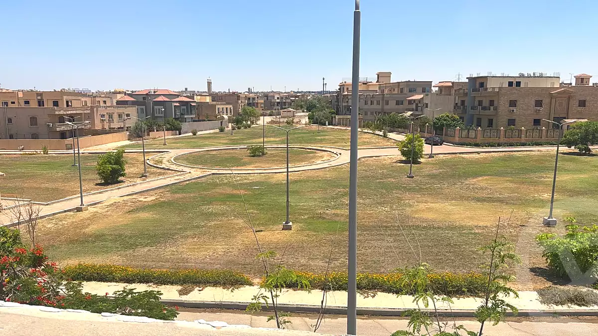 https://aqarmap.com.eg/ar/listing/7091867-for-sale-cairo-6th-of-october-tryq-wsl-dhshwr