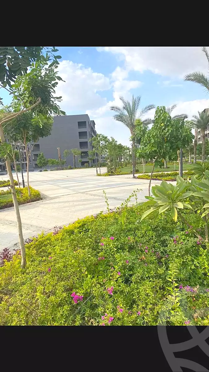 https://aqarmap.com.eg/en/listing/7092223-for-sale-cairo-new-cairo-compounds-the-address-east