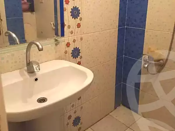 https://aqarmap.com.eg/ar/listing/7092324-for-rent-cairo-el-maadi-street-106