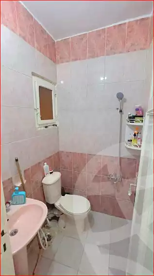 https://aqarmap.com.eg/ar/listing/7092390-for-sale-cairo-helwan-helwan-el-sharkeya-ryad-pasha-st