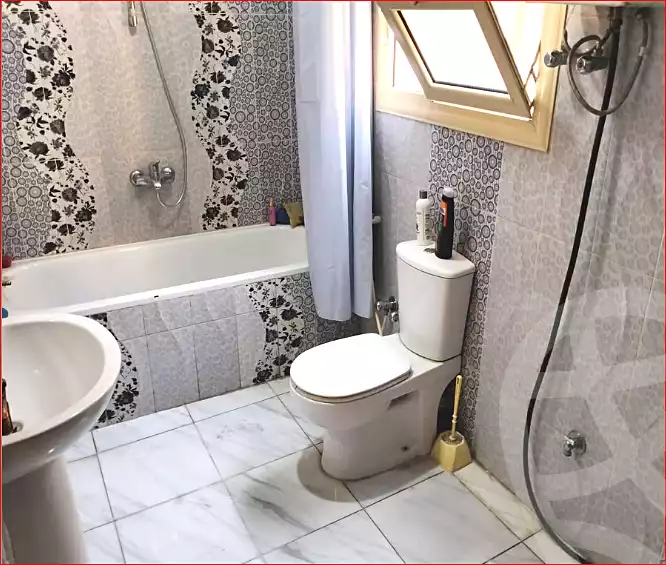 https://aqarmap.com.eg/ar/listing/7092400-for-sale-cairo-helwan-helwan-el-sharkeya-ryad-pasha-st