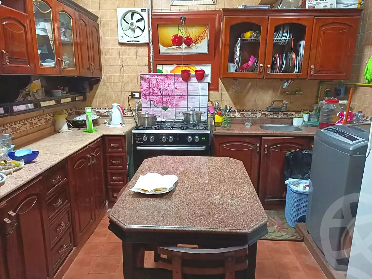 https://aqarmap.com.eg/ar/listing/7091476-for-sale-cairo-helwan-rostom-st
