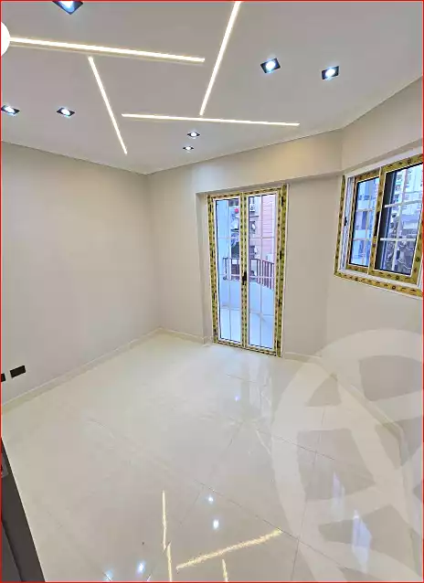 https://aqarmap.com.eg/ar/listing/7092935-for-sale-alexandria-el-mandara-shr-jml-bd-lnsr