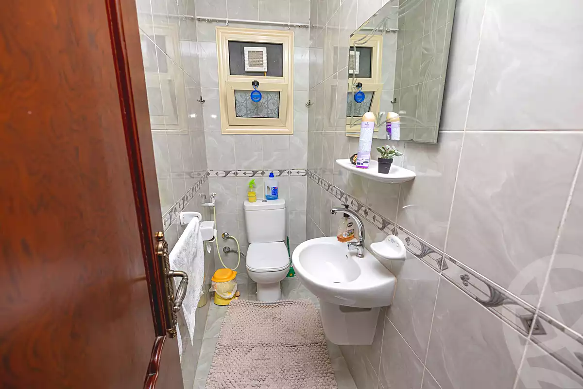 https://aqarmap.com.eg/ar/listing/7093012-for-sale-alexandria-fleming-ahmed-basha-tork-st