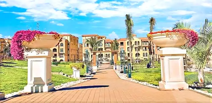 https://aqarmap.com.eg/ar/listing/7093299-for-sale-cairo-el-shorouk-compounds-maadi-view