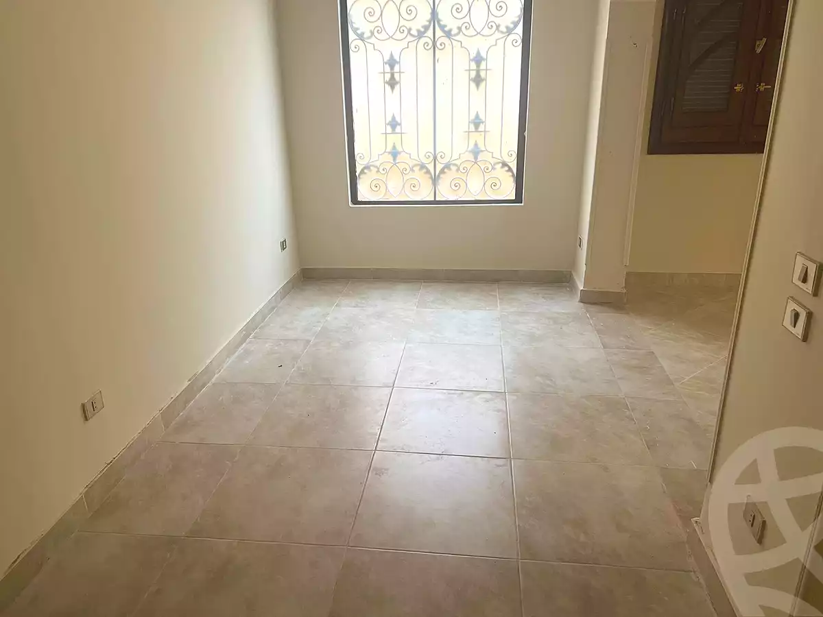 https://aqarmap.com.eg/ar/listing/7093660-for-sale-cairo-new-cairo-el-narges-el-narges-2-pilot-halawany-st