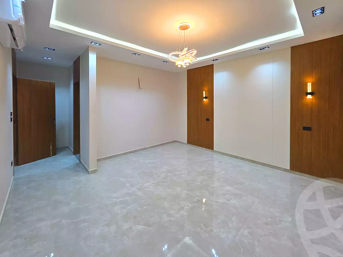 https://aqarmap.com.eg/en/listing/7093663-for-rent-cairo-new-cairo-compounds-lakeview-residence