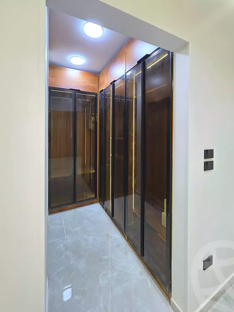 https://aqarmap.com.eg/en/listing/7093663-for-rent-cairo-new-cairo-compounds-lakeview-residence