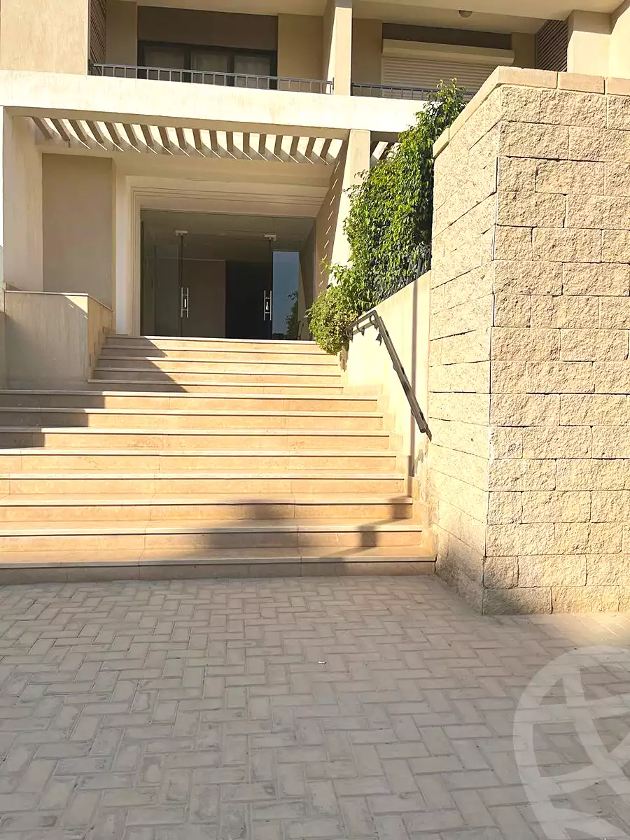 https://aqarmap.com.eg/ar/listing/7093692-for-rent-cairo-new-cairo-compounds-fifth-square