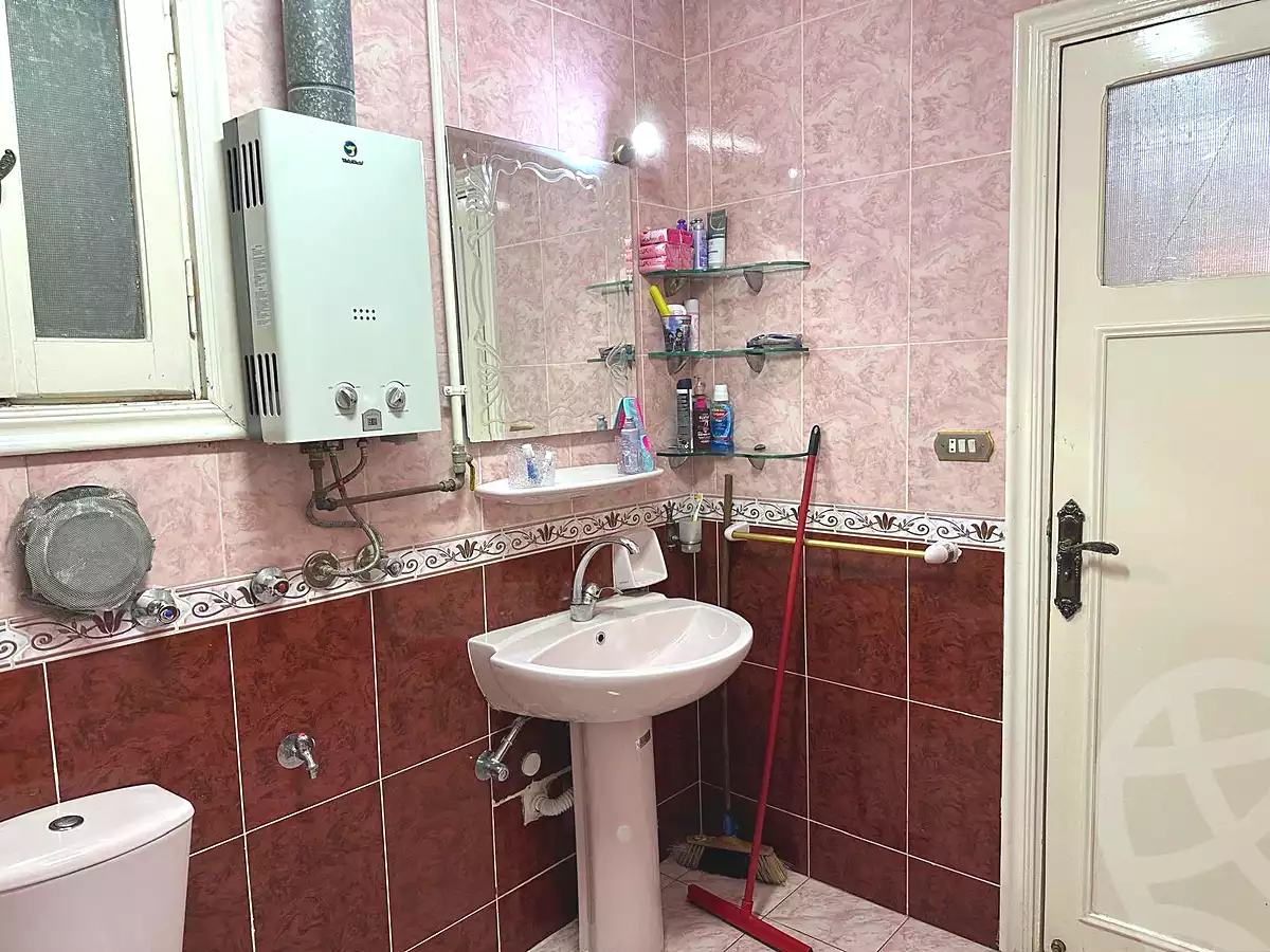 https://aqarmap.com.eg/en/listing/7094030-for-sale-alexandria-el-asafra-salman-el-farsi-st