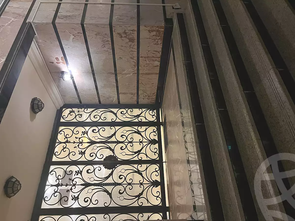 https://aqarmap.com.eg/ar/listing/7094178-for-sale-cairo-new-cairo-ganob-el-akadamiya-south-academy-a-abo-zarr-el-ghifari-st