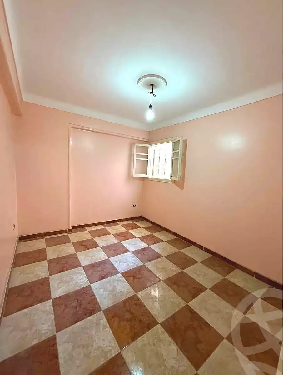 https://aqarmap.com.eg/en/listing/7094228-for-sale-alexandria-sydy-bshr-sydy-bshr-qbly-salah-el-din-st