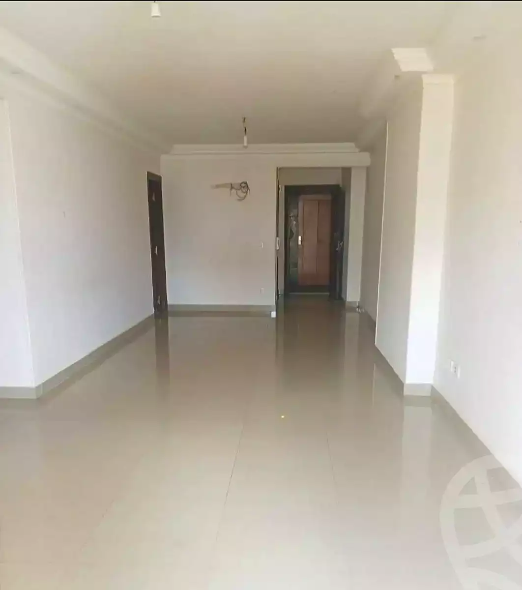 https://aqarmap.com.eg/ar/listing/7094294-for-sale-alexandria-miami-mahmoud-el-isawy-st