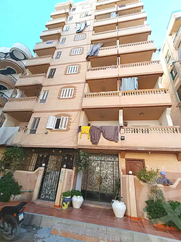 https://aqarmap.com.eg/ar/listing/7094378-for-sale-alexandria-al-agamy-shataa-el-nakheel-street-4