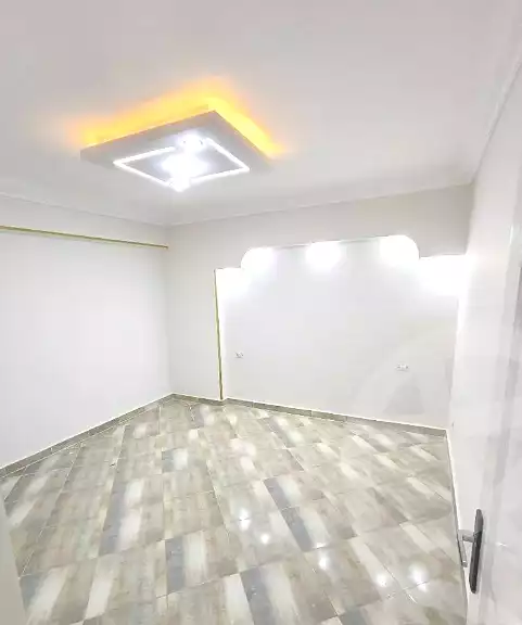 https://aqarmap.com.eg/ar/listing/7094578-for-sale-alexandria-bw-qyr-street-25