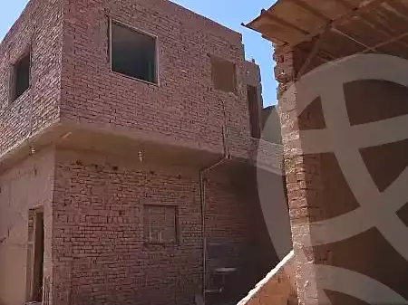 https://aqarmap.com.eg/ar/listing/7095106-for-sale-cairo-helwan-kwrnysh-hlwn