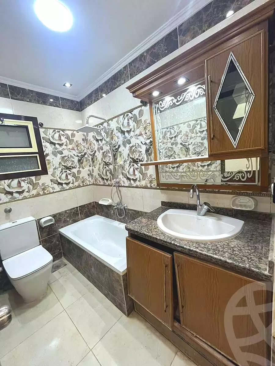 https://aqarmap.com.eg/en/listing/7095631-for-sale-alexandria-al-agamy-lbytsh-el-reyad-st