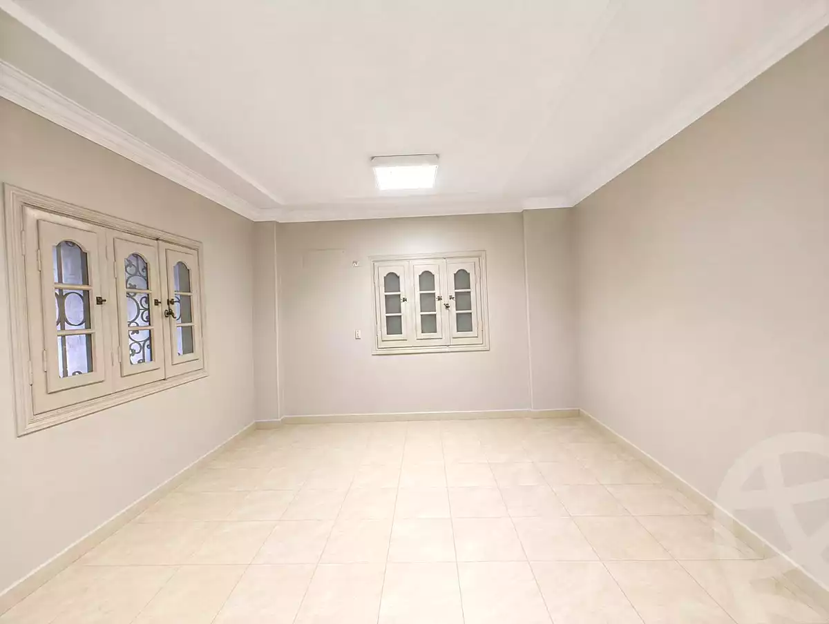 https://aqarmap.com.eg/ar/listing/7096200-for-sale-cairo-6th-of-october-el-ahyaa-neighborhood-10th