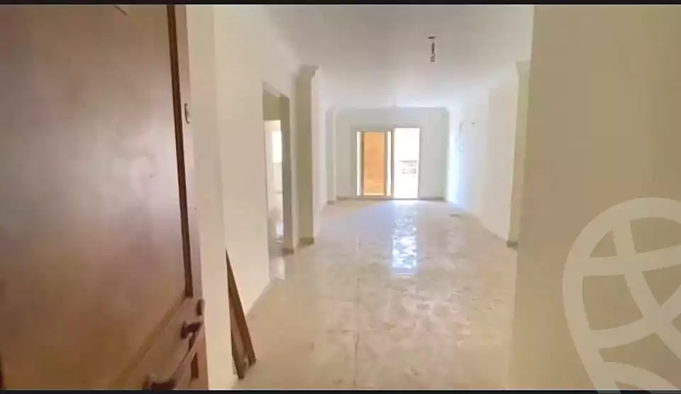 https://aqarmap.com.eg/ar/listing/7096295-for-sale-alexandria-lsywf-city-light-compound