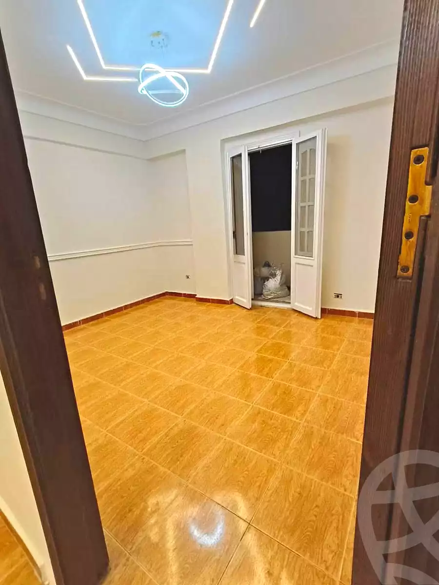 https://aqarmap.com.eg/ar/listing/7096304-for-sale-alexandria-lsywf-el-falki