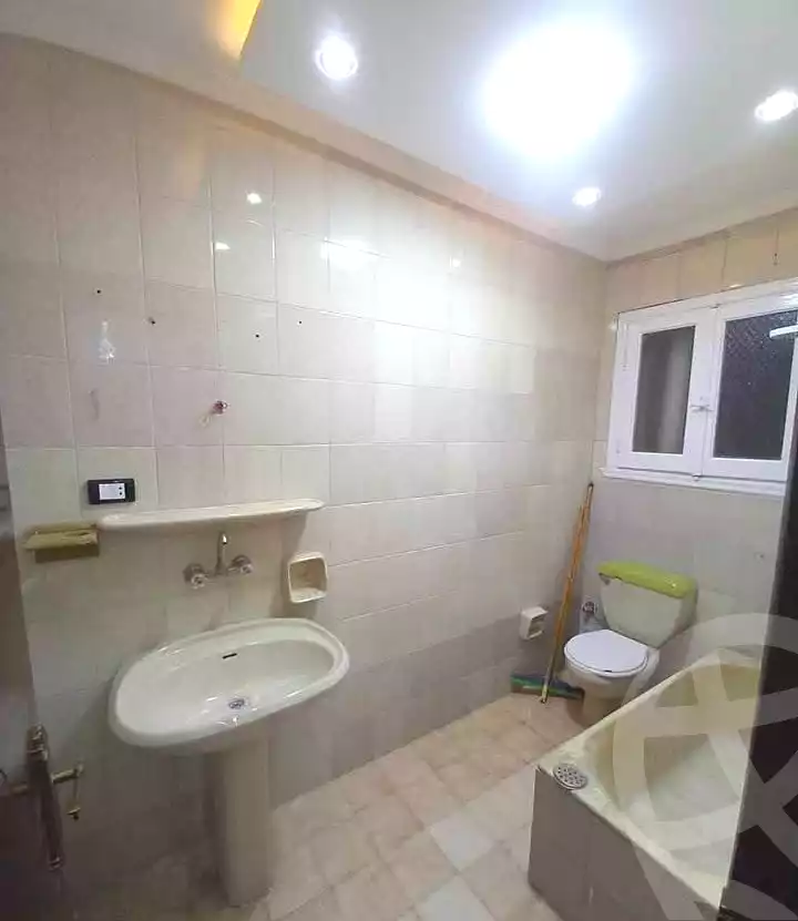 https://aqarmap.com.eg/en/listing/7096358-for-sale-alexandria-al-agamy-lbytsh-bianchiii