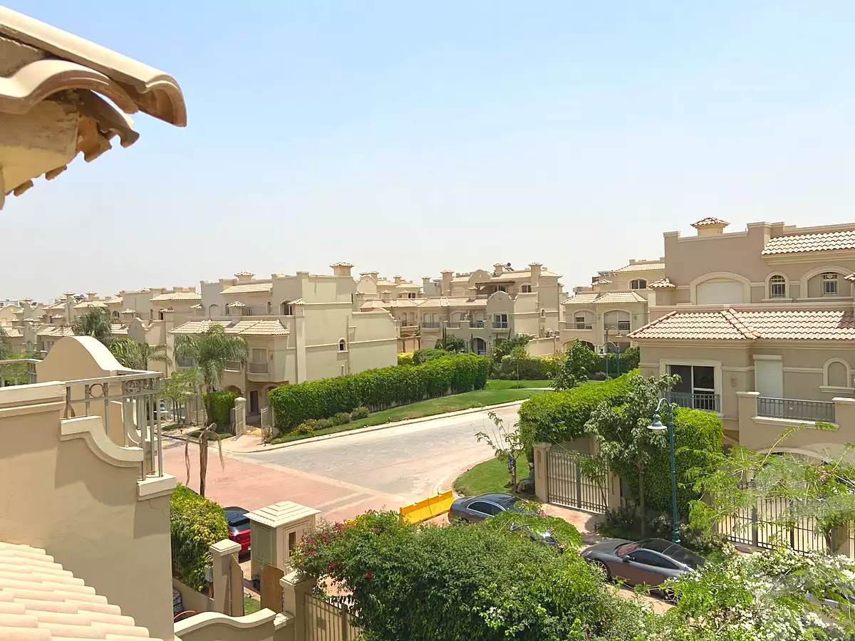 تاون هاوس بـ٤ غرف نوم في الباتيو ٦ أكتوبر، صورة ٣ من ٤