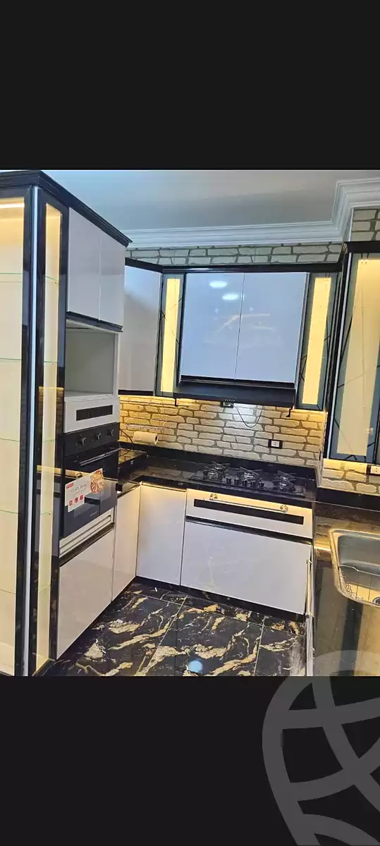 https://aqarmap.com.eg/en/listing/7096873-for-rent-cairo-new-cairo-compounds-hyde-park