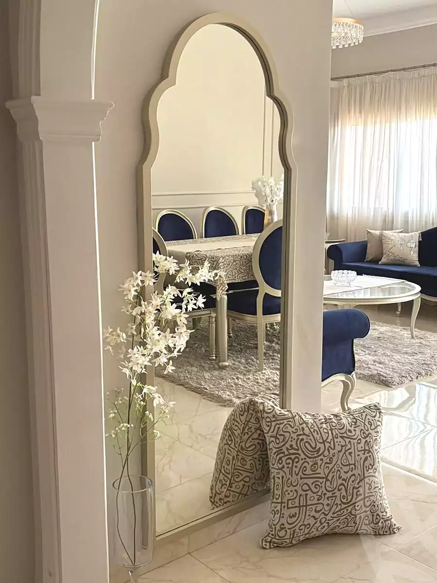 https://aqarmap.com.eg/ar/listing/7097653-for-sale-cairo-new-cairo-ganob-el-akadamiya-south-academy-b-taha-hussein-st
