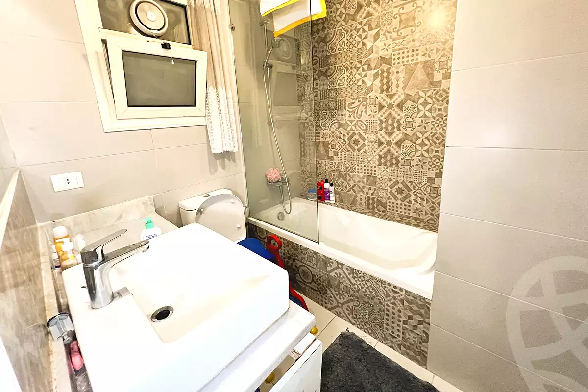 https://aqarmap.com.eg/ar/listing/7097235-for-sale-alexandria-smouha-mohammed-fawzi-moaz-st