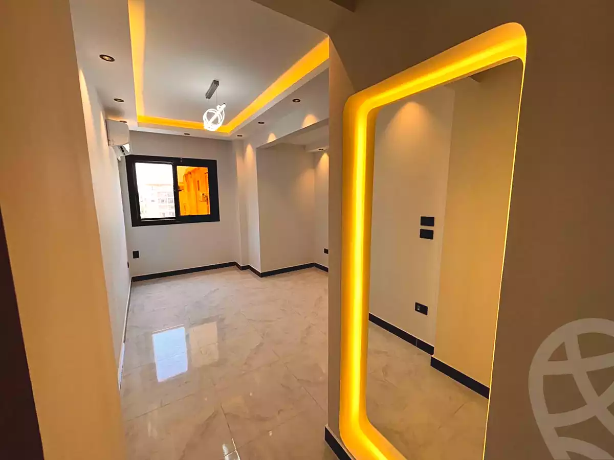 https://aqarmap.com.eg/ar/listing/6967655-for-sale-cairo-mokattam-lhdb-l-ly-shareaa-9