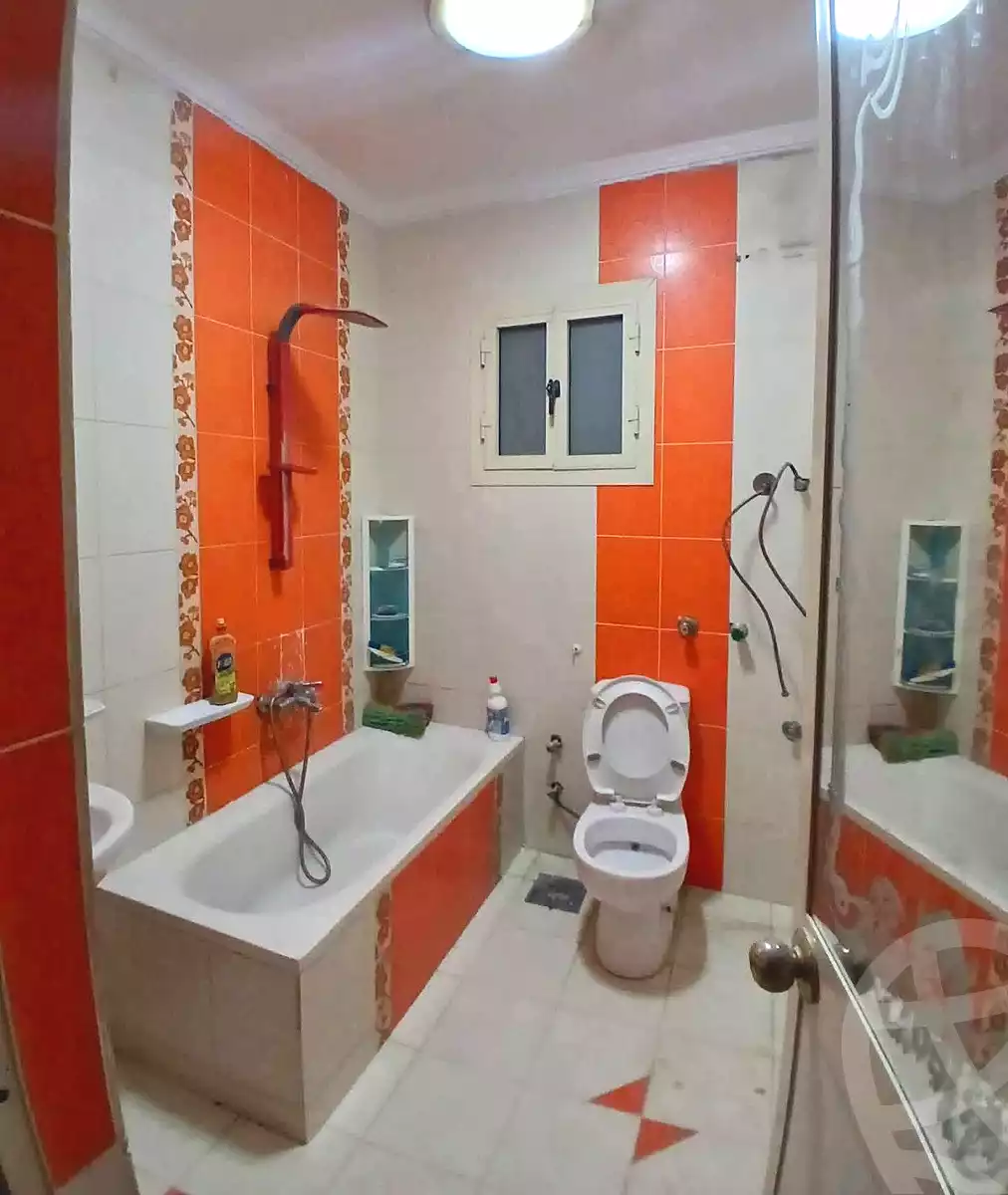 https://aqarmap.com.eg/en/listing/7098024-for-sale-alexandria-sydy-bshr-sydy-bshr-qbly