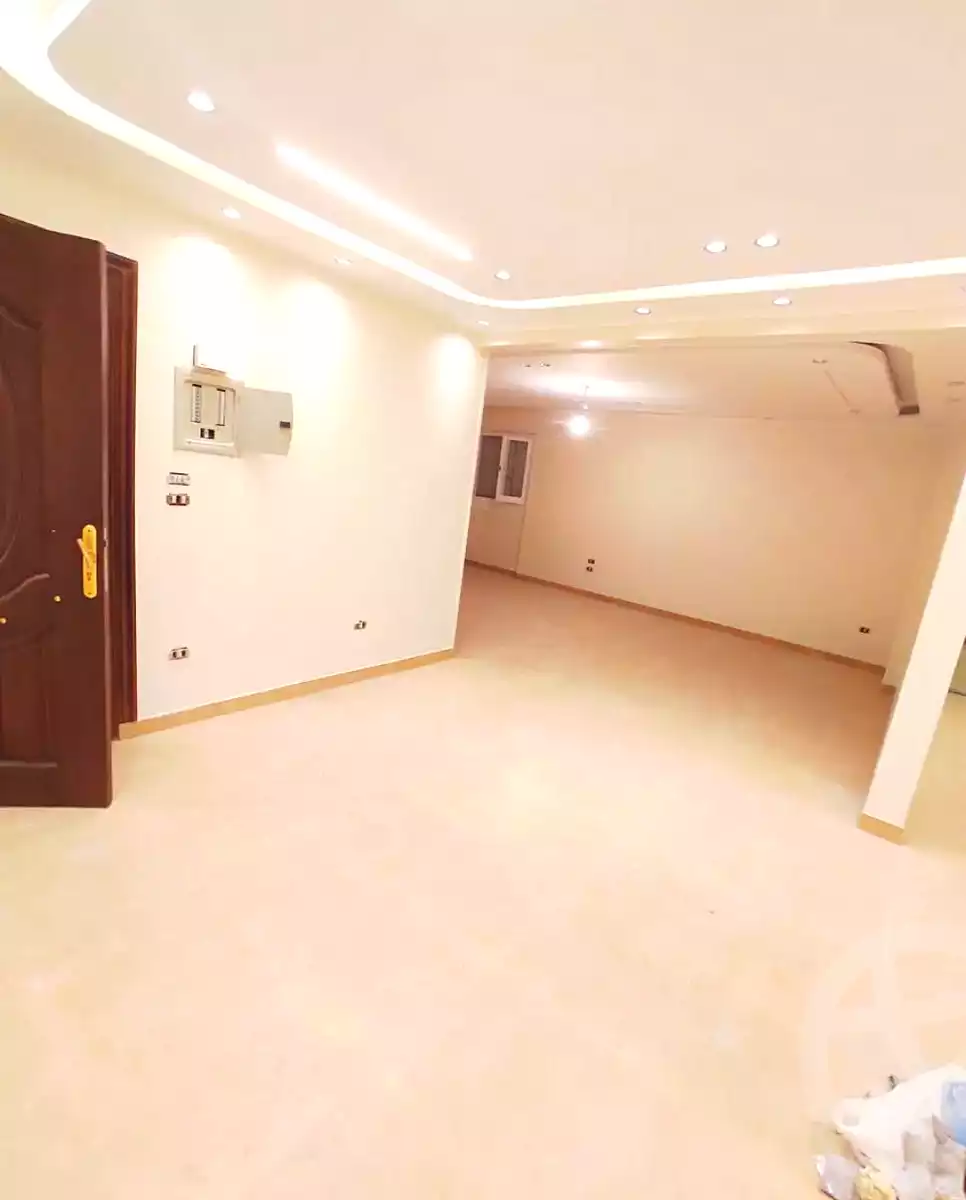 https://aqarmap.com.eg/ar/listing/7098180-for-sale-alexandria-sydy-bshr-sydy-bshr-bhry-khalil-hamada-st